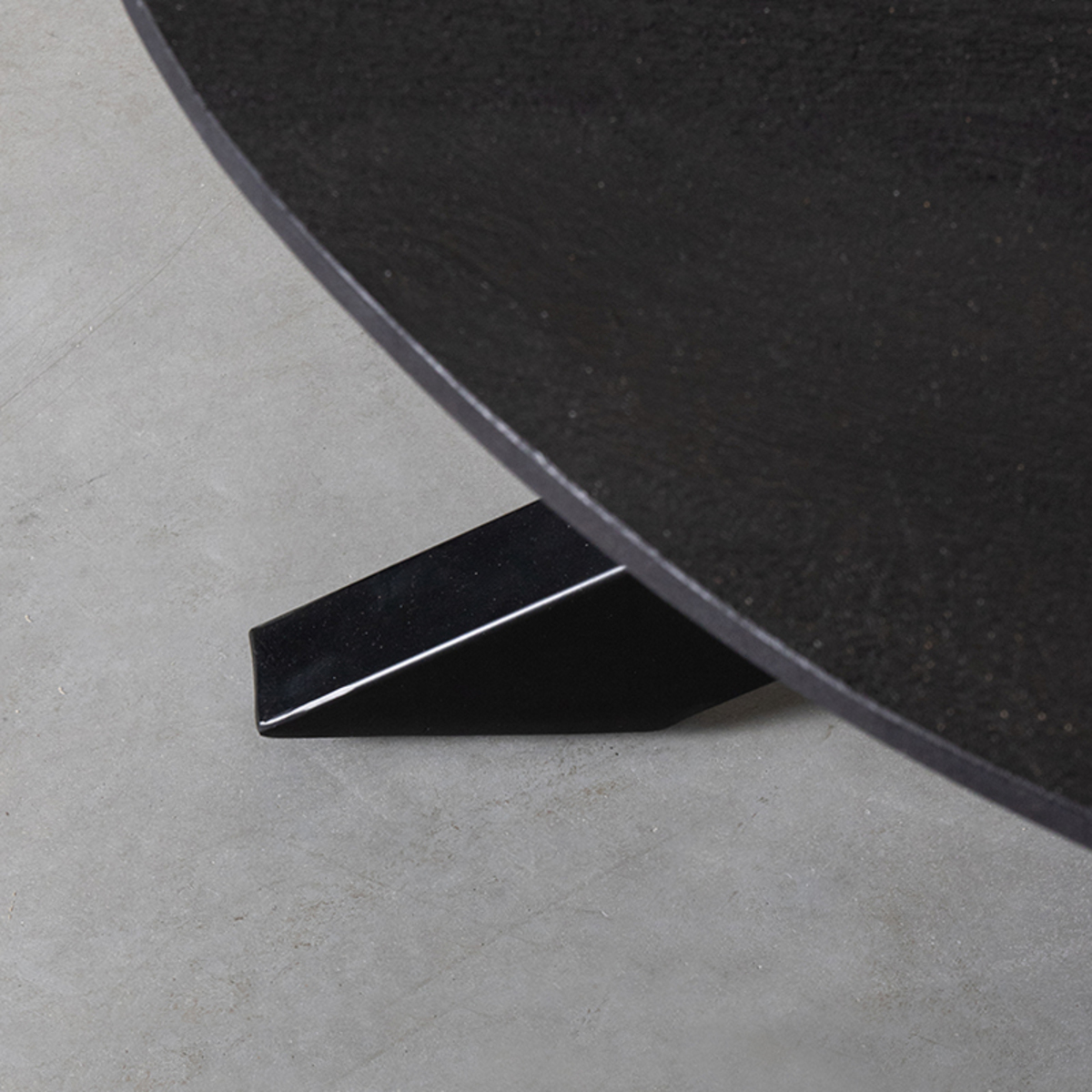 LABEL51 Salontafel Otis - Zwart - Mangohout - 80 cm - Rond