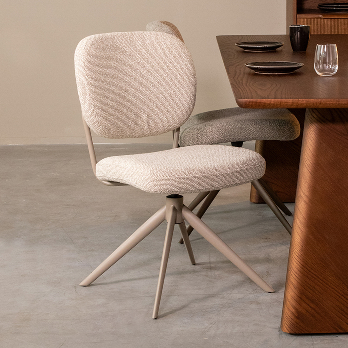 LABEL51 Eetkamerstoel Geneva - Naturel - Boucle - Taupe Frame