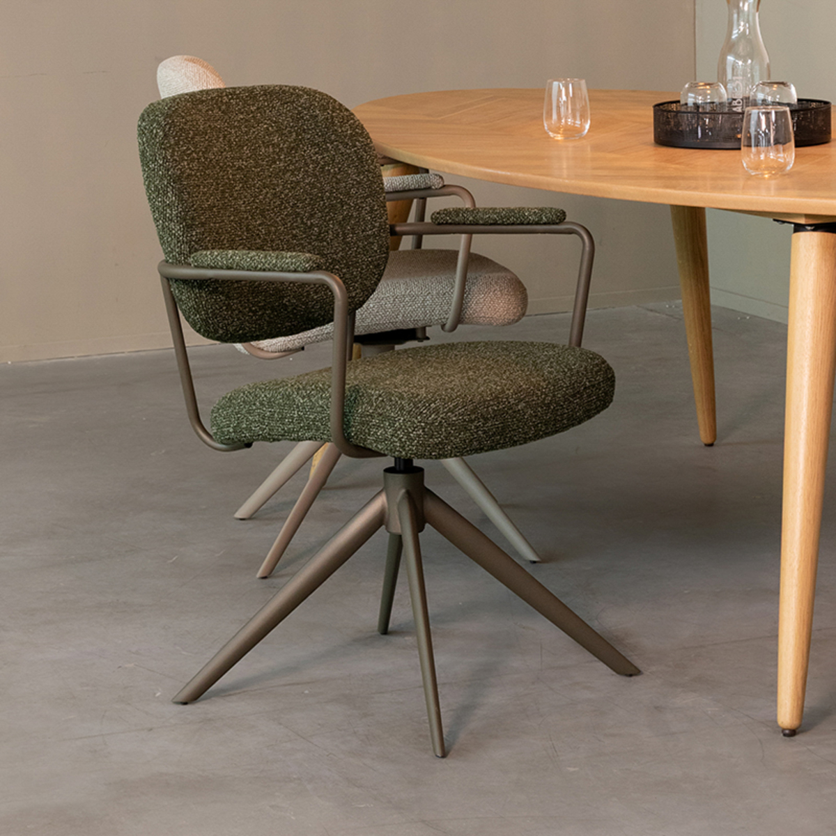 LABEL51 Eetkamerstoel Basel - Forest - Boucle - Forest Frame