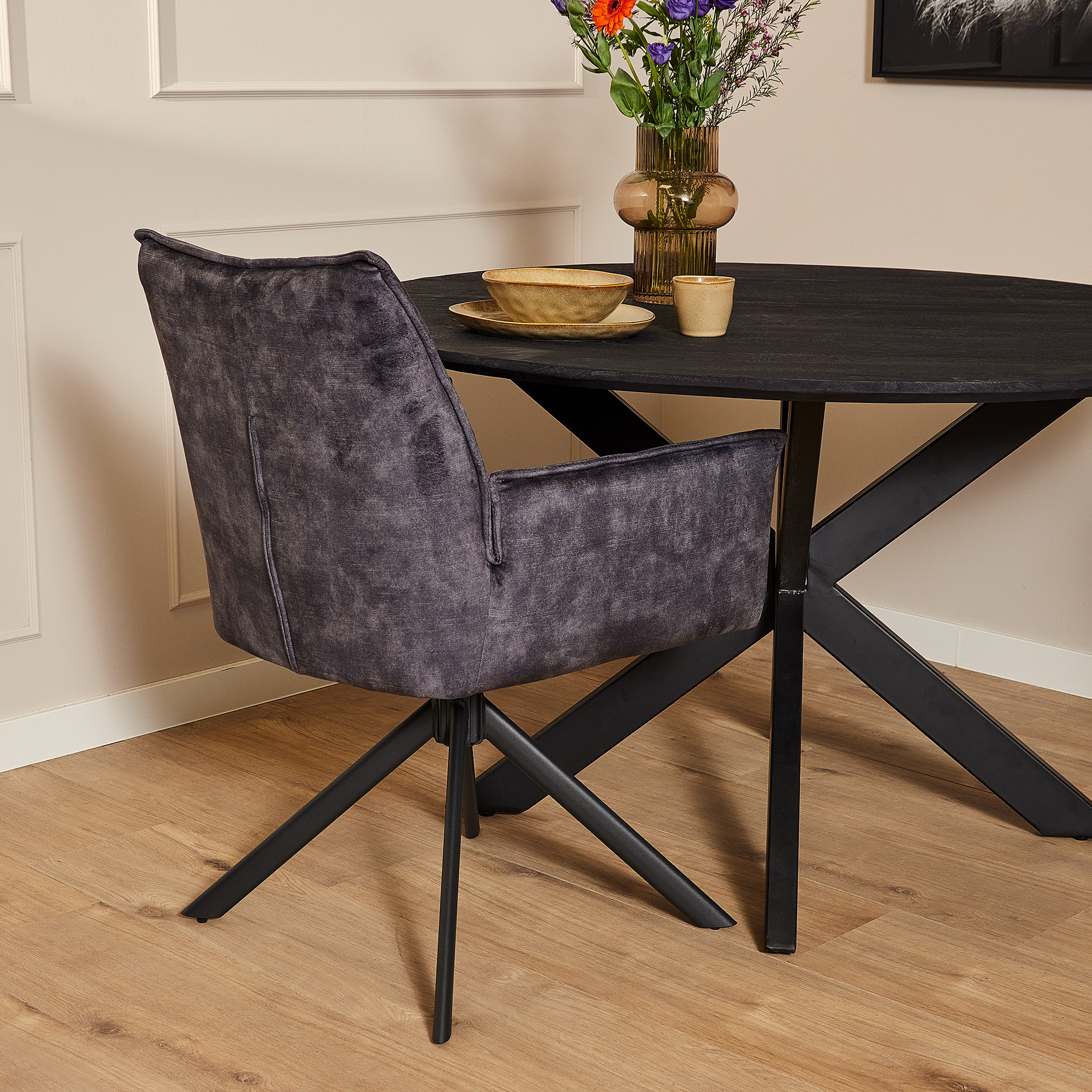 Eetkamerstoel Dani Velvet | Antraciet | Met armleuning