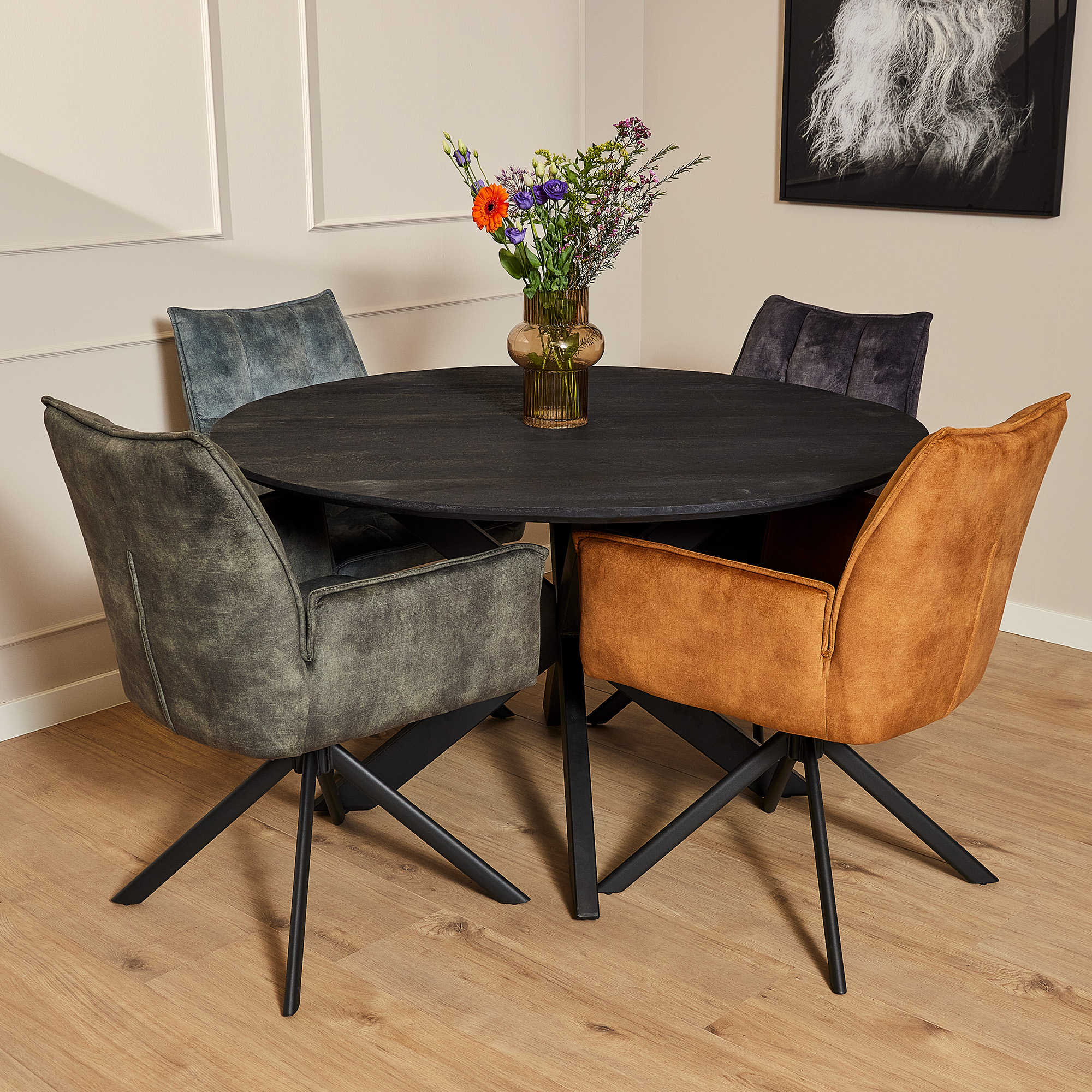 Eetkamerstoel Dani Velvet | Antraciet | Met armleuning