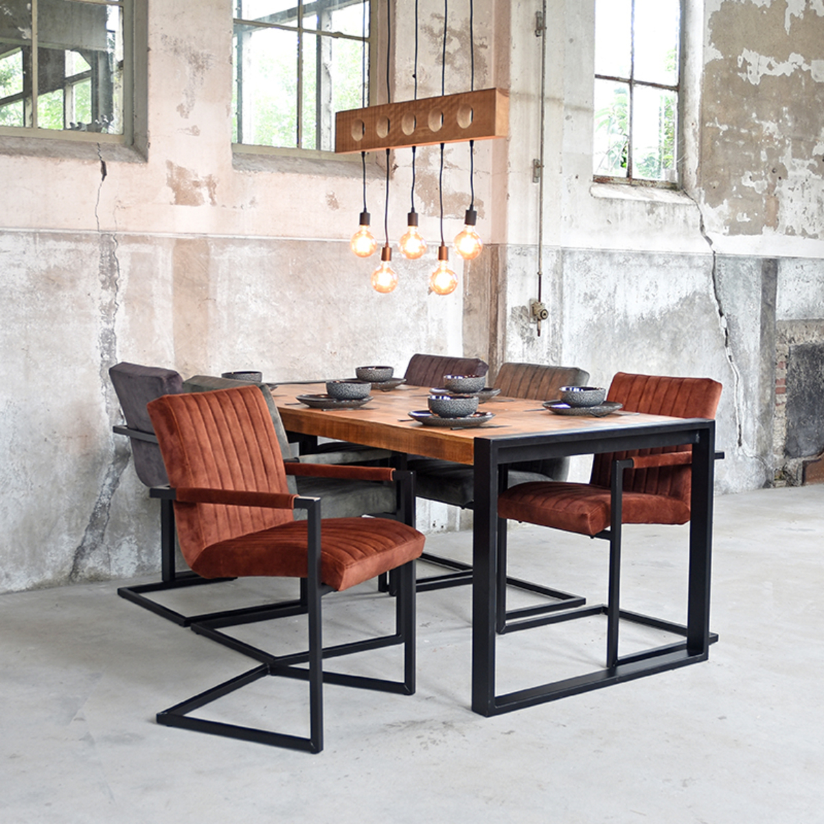 LABEL51 Eetkamerstoel Milo - Rust - Velours - Black Frame